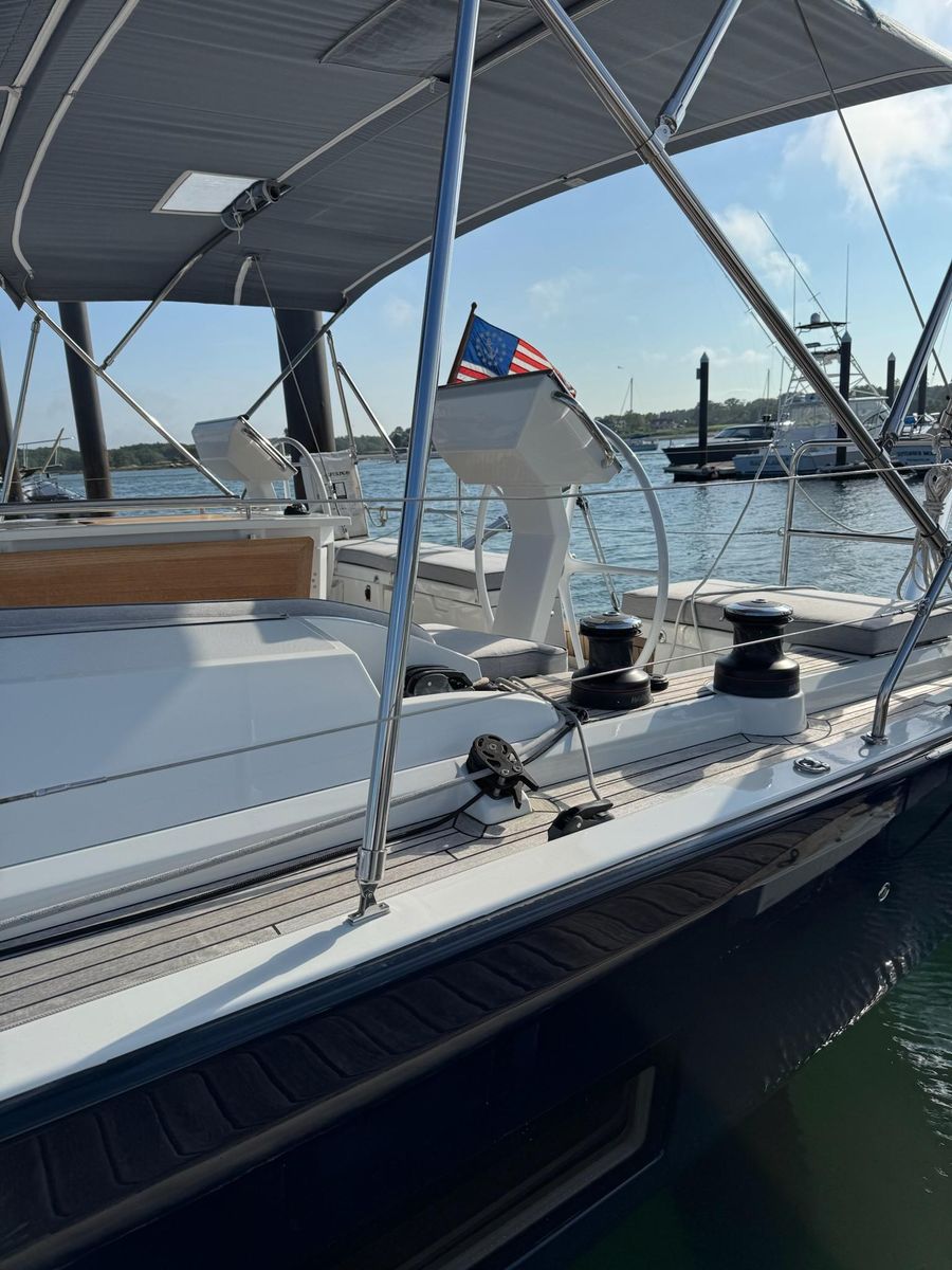 2022 Beneteau 46 