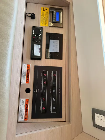 Archimedes Yacht Photos Pics Fusion Stereo Control and Switches