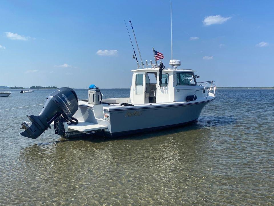 2020 Parker 2520 XL Deep Vee Sport Cabin Cuddy Cabin for sale YachtWorld