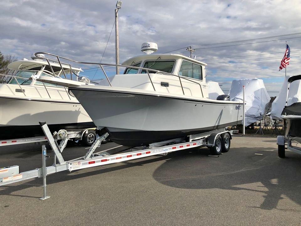 2020 Parker 2520 XL Deep Vee Sport Cabin Cuddy Cabin for sale YachtWorld