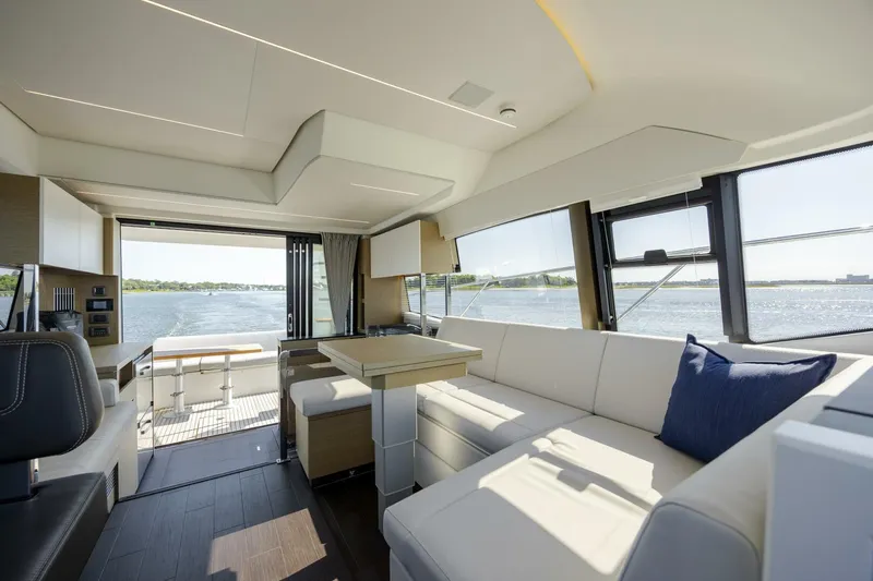  Yacht Photos Pics 2024 Prestige 420 - Image 29