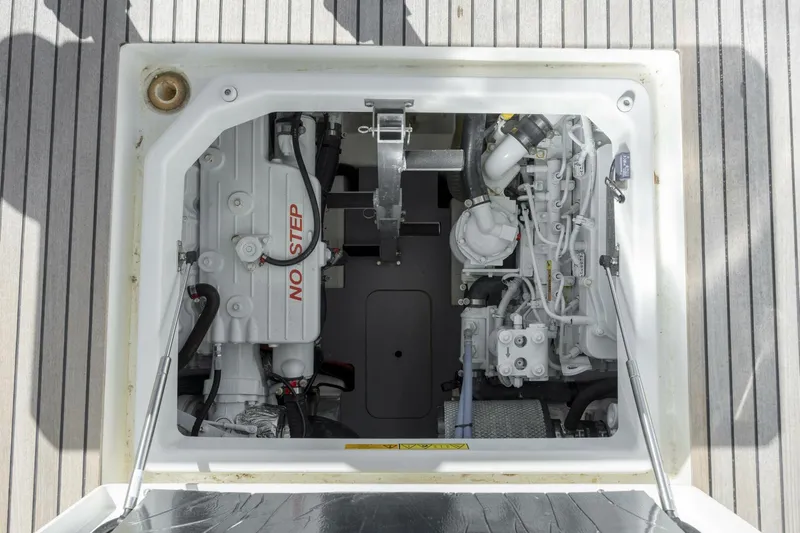  Yacht Photos Pics 2024 Prestige 420 - Image 60