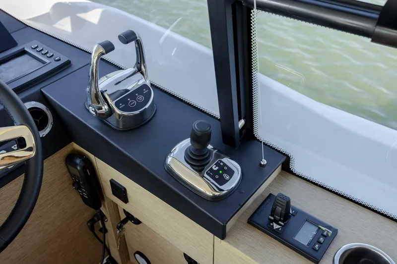  Yacht Photos Pics 2024 Prestige 420 - Image 31