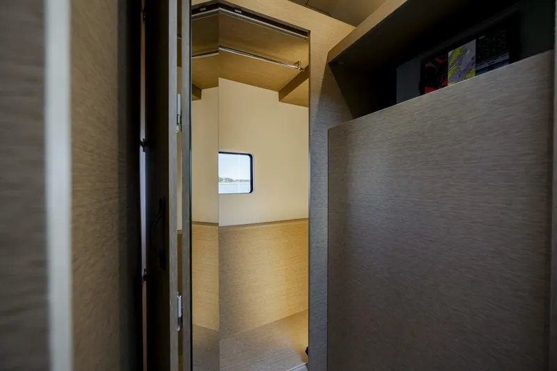  Yacht Photos Pics 2024 Prestige 420 - Image 42