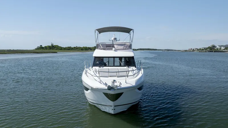  Yacht Photos Pics 2024 Prestige 420 - Image 10