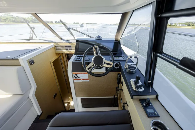  Yacht Photos Pics 2024 Prestige 420 - Image 30