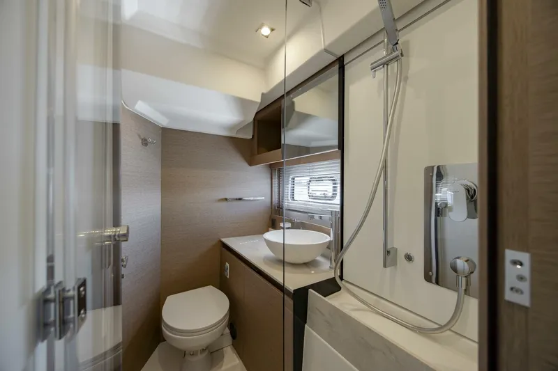  Yacht Photos Pics 2024 Prestige 420 - Image 38