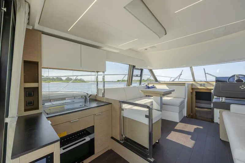  Yacht Photos Pics 2024 Prestige 420 - Image 21