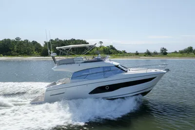 2024 Prestige 420
