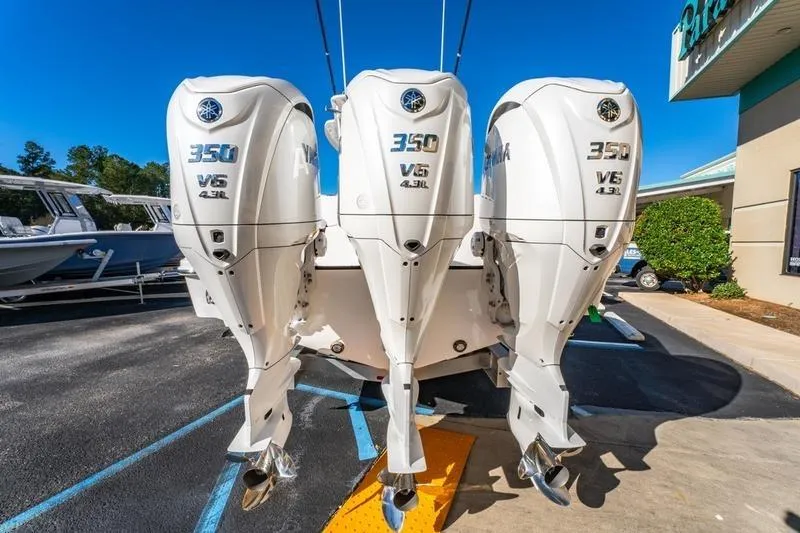  Yacht Photos Pics Triple Yamaha 350 V6 outboard engines on a 2025 Edgewater 370CC boat.