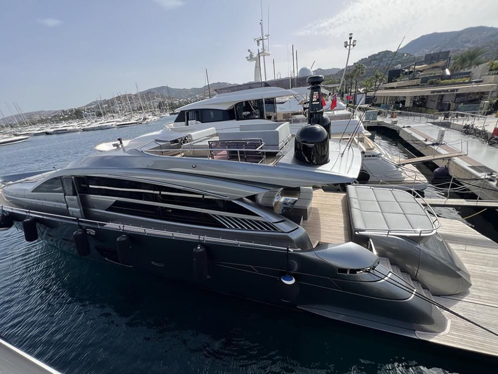 2012 Pershing 91 