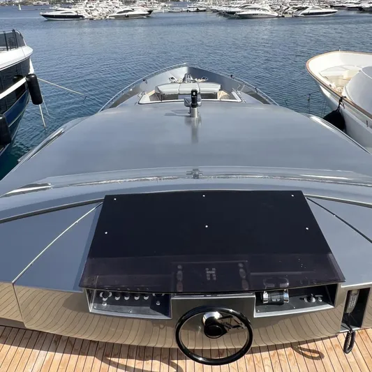  Yacht Photos Pics Luxury Pershing 92 yacht from 2012 docked at a marina.