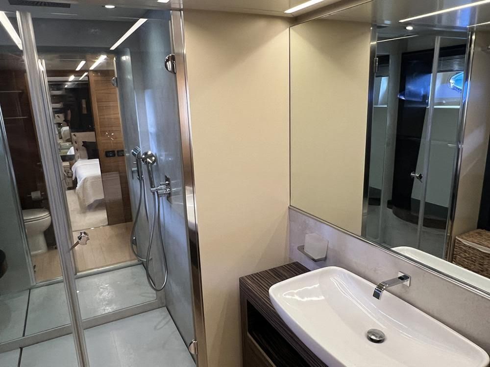 2012 Pershing 91 