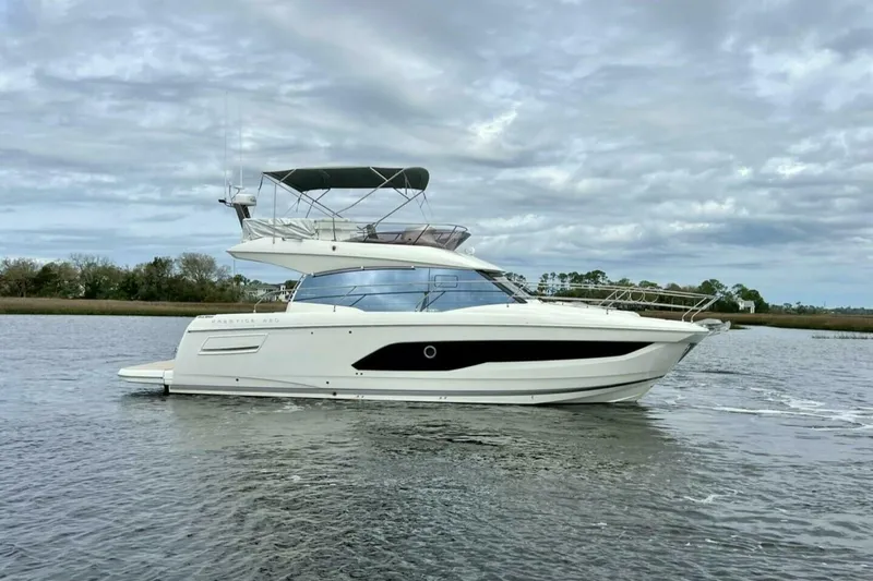  Yacht Photos Pics 2024 Prestige 420 - Image 1