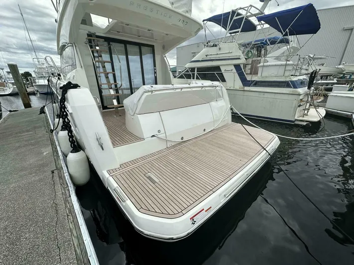  Yacht Photos Pics 2024 Prestige 420 - Image 14