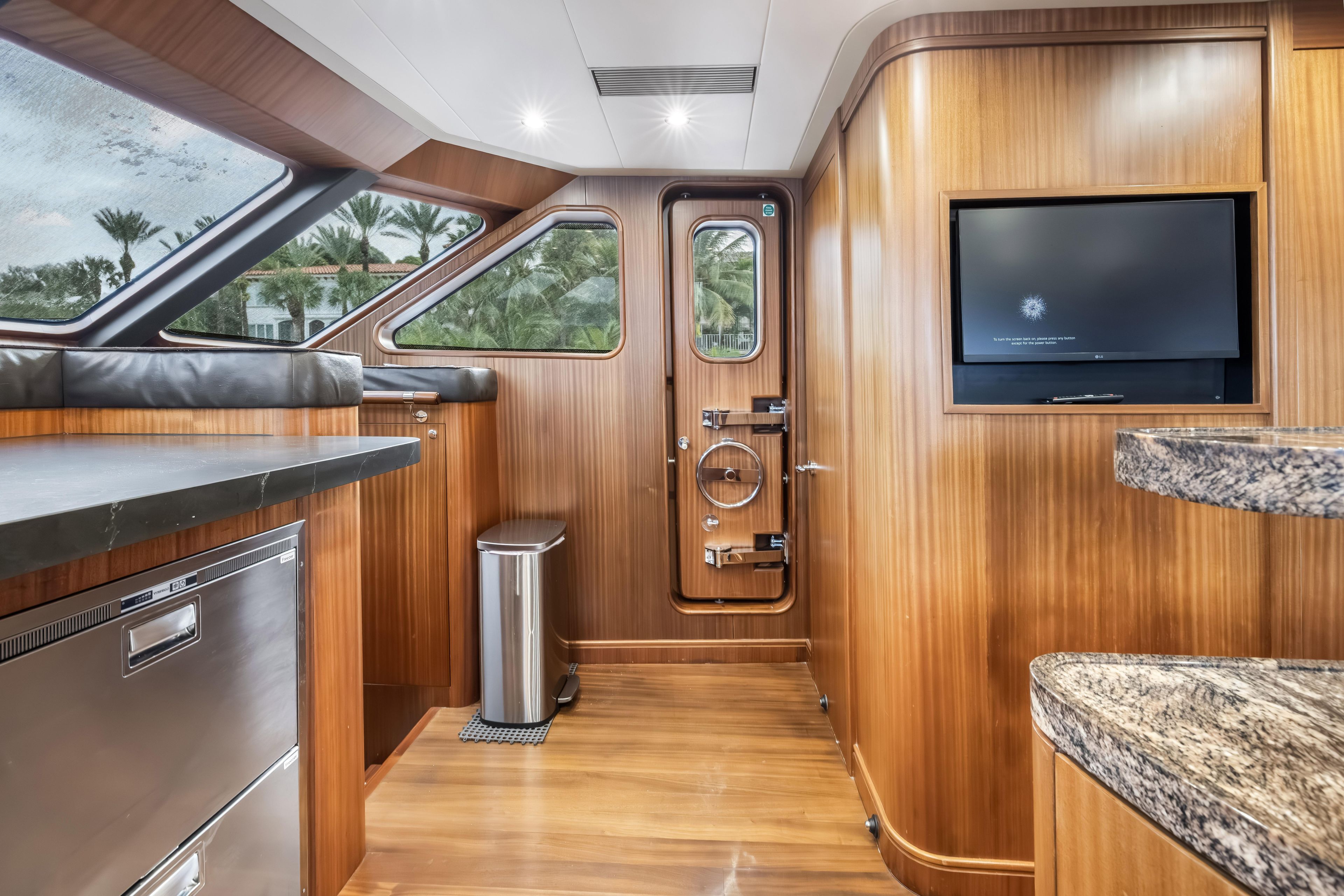 Yacht