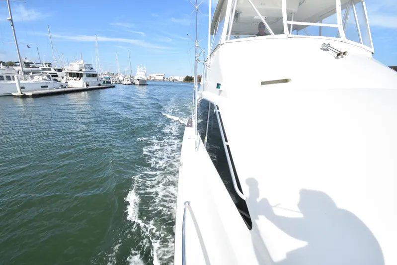 Event Horizon Yacht Photos Pics 