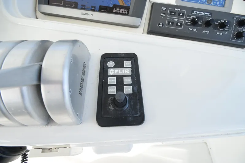 Event Horizon Yacht Photos Pics 