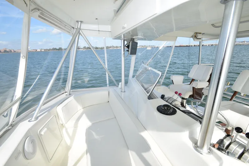 Event Horizon Yacht Photos Pics 