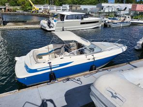 Maxum 2300 SC
