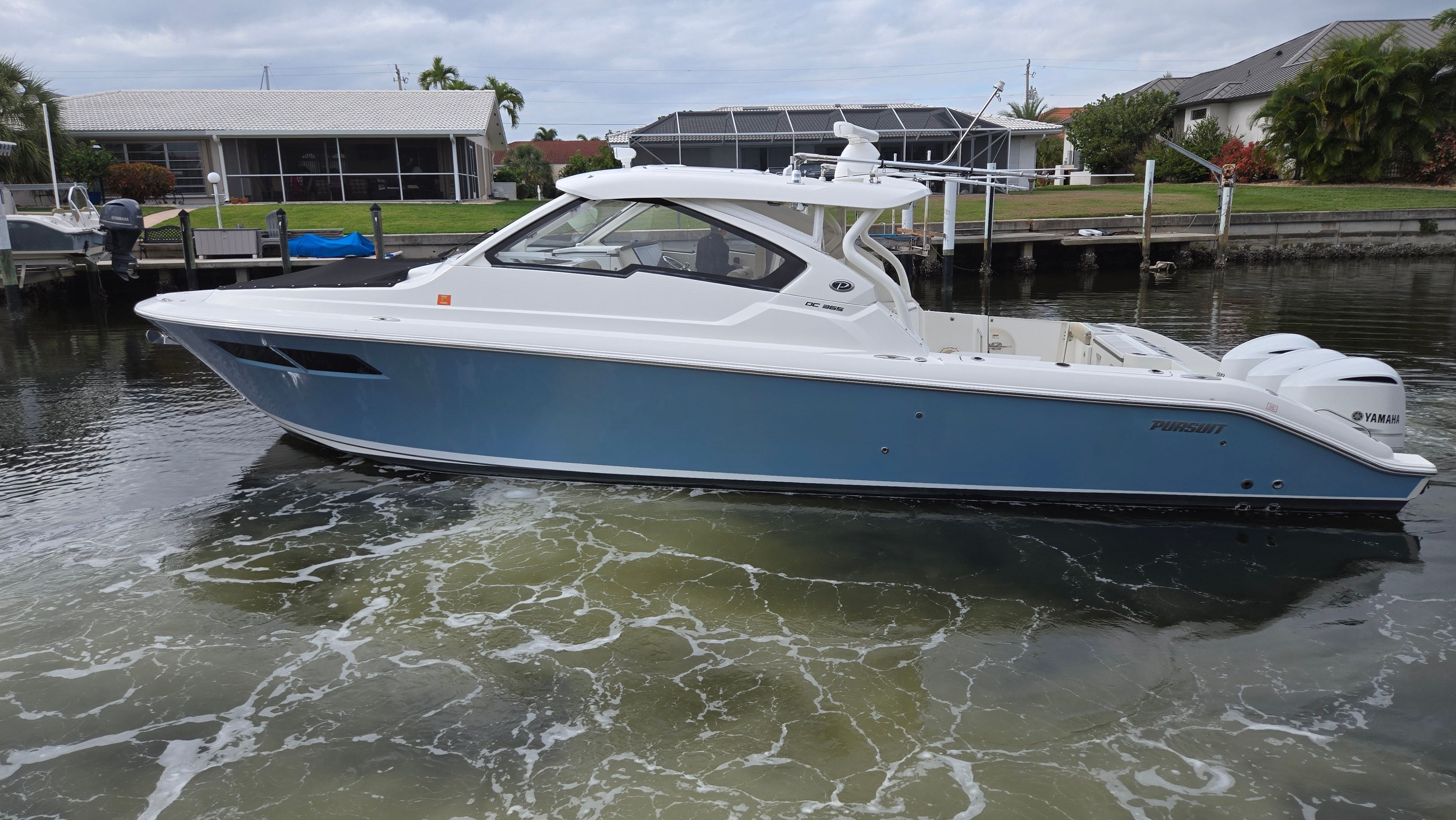 Pursuit DC 365 Dual Console