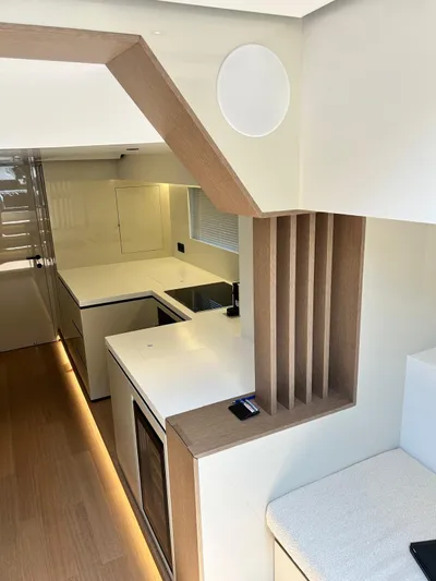  Yacht Photos Pics Mandayachts S05.3