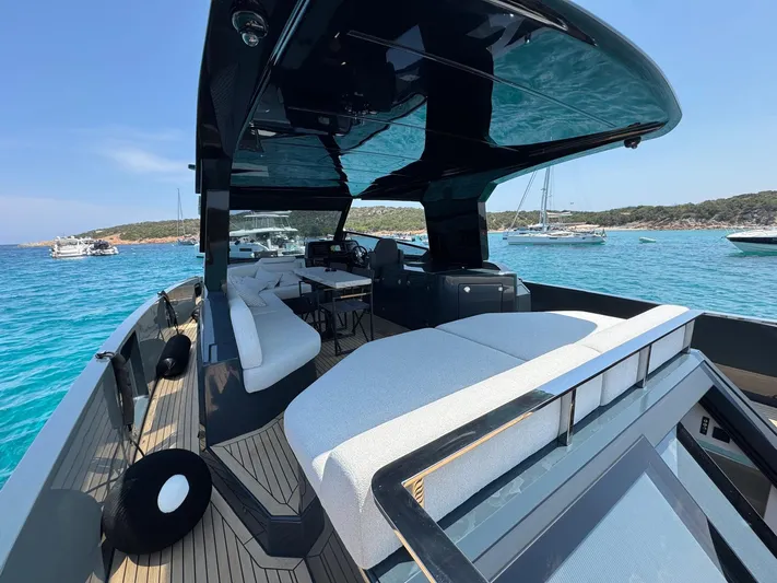  Yacht Photos Pics Mandayachts S05.3