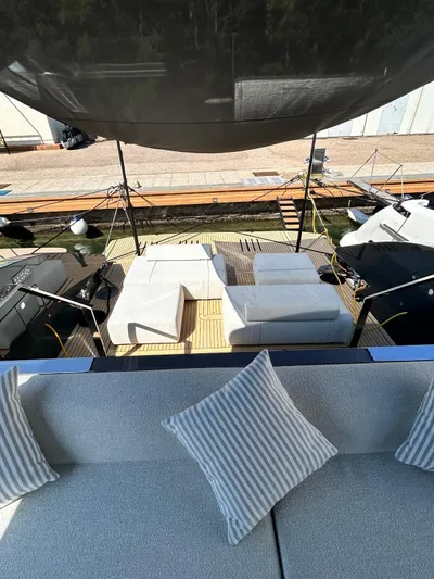  Yacht Photos Pics Mandayachts S05.3