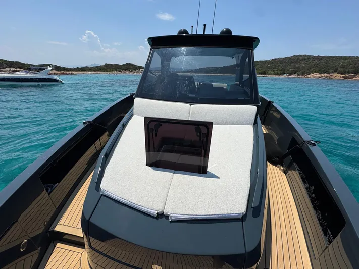  Yacht Photos Pics Mandayachts S05.3