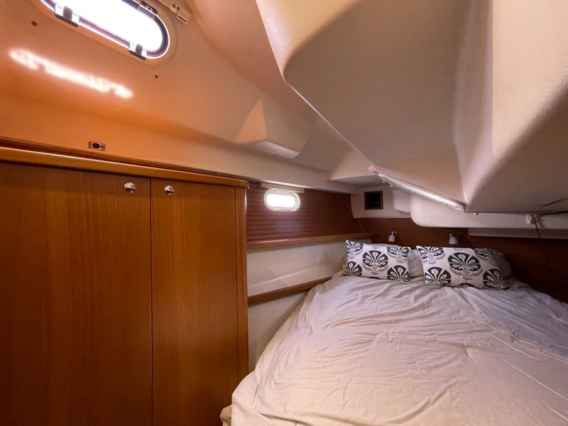 2012 Catalina 445