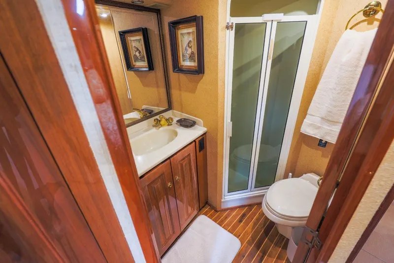 Sarah K Yacht Photos Pics Viking 65 Sarah K - Head