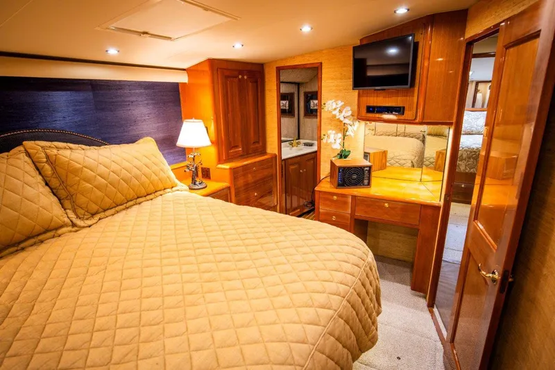 Sarah K Yacht Photos Pics Viking 65 Sarah K - Stateroom