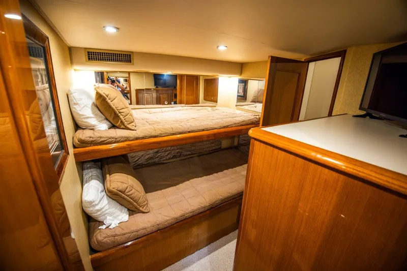 Sarah K Yacht Photos Pics Viking 65 Sarah K - Stateroom, Over/Under berths