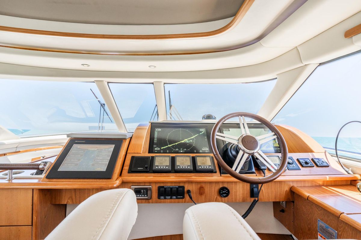 2009 Tiara Yachts 58 
