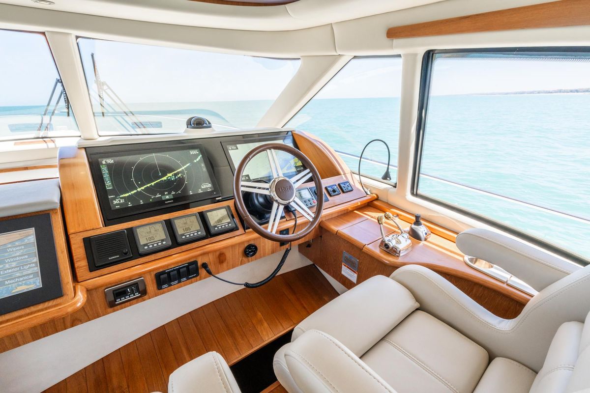 2009 Tiara Yachts 58 