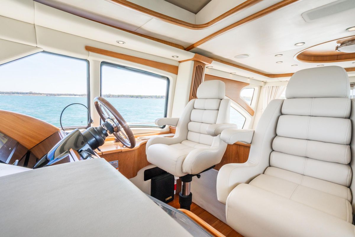 2009 Tiara Yachts 58 