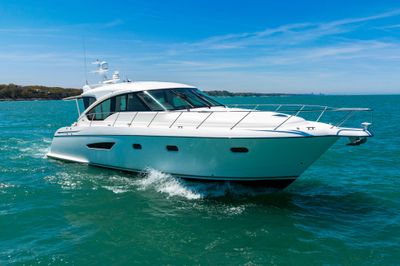 Yacht