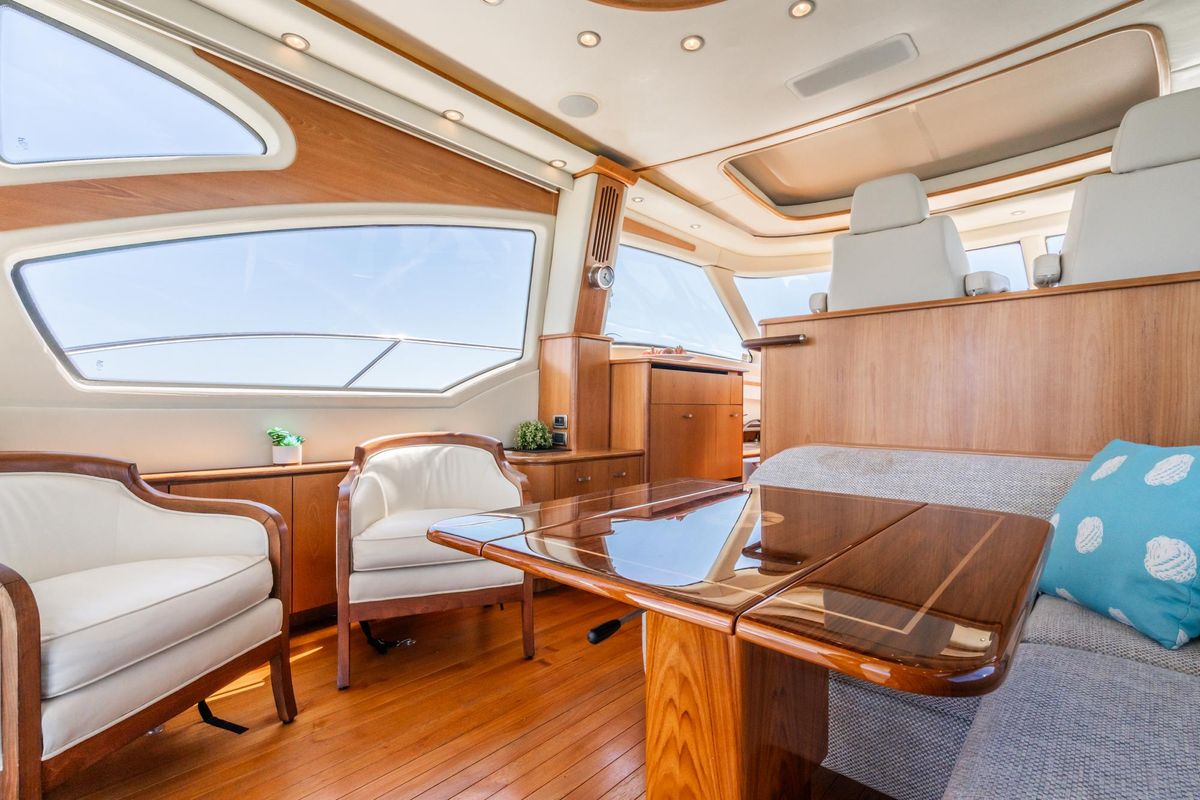2009 Tiara Yachts 58 