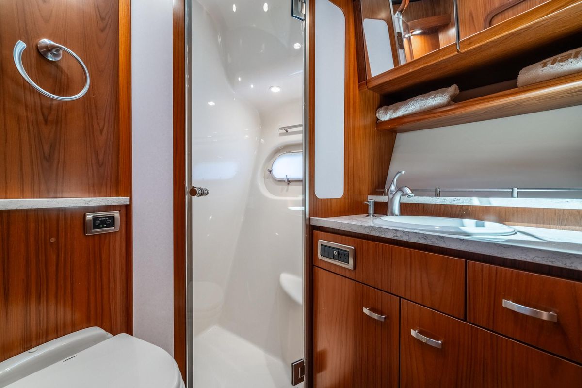2009 Tiara Yachts 58 