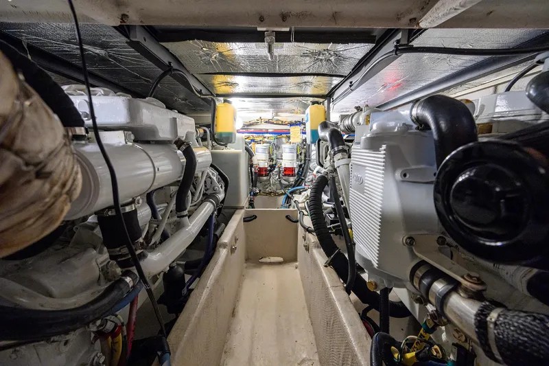 Moon Shadow Yacht Photos Pics 