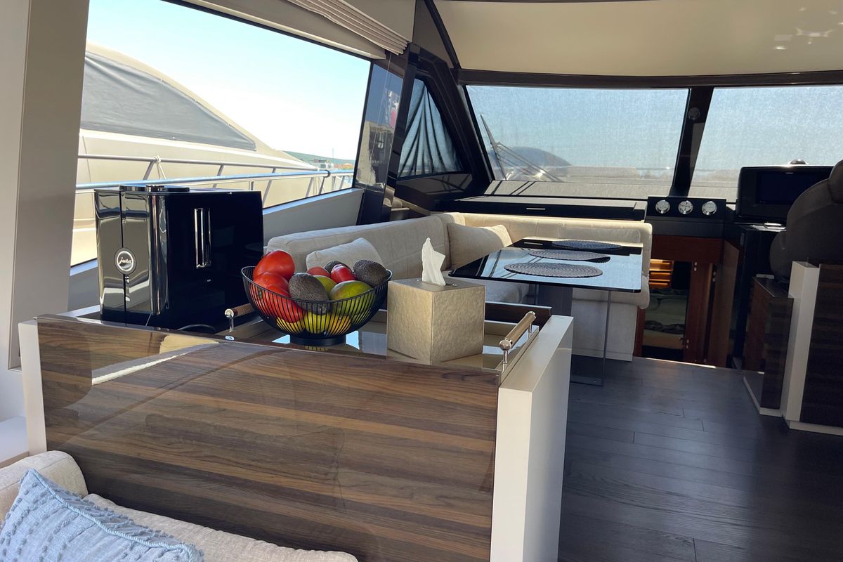 2025 Ferretti Yachts 63 