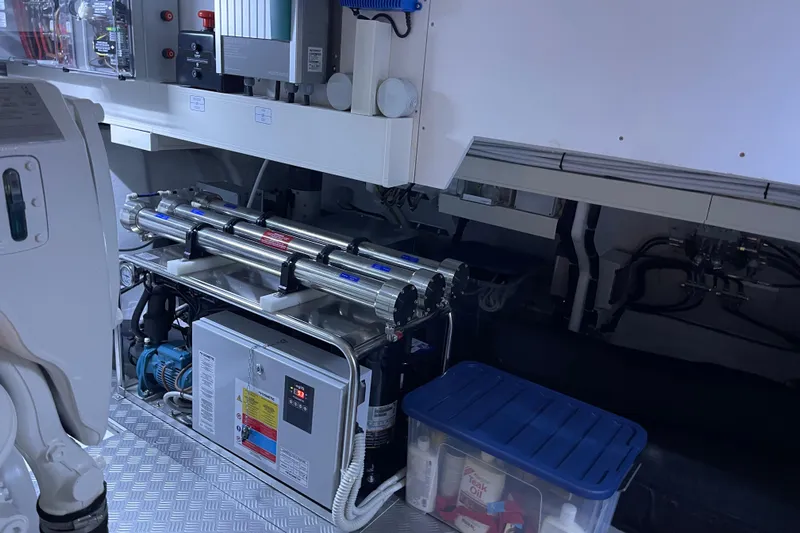  Yacht Photos Pics Engine room of 2025 Ferretti Yachts 670, featuring advanced mechanical equipment.