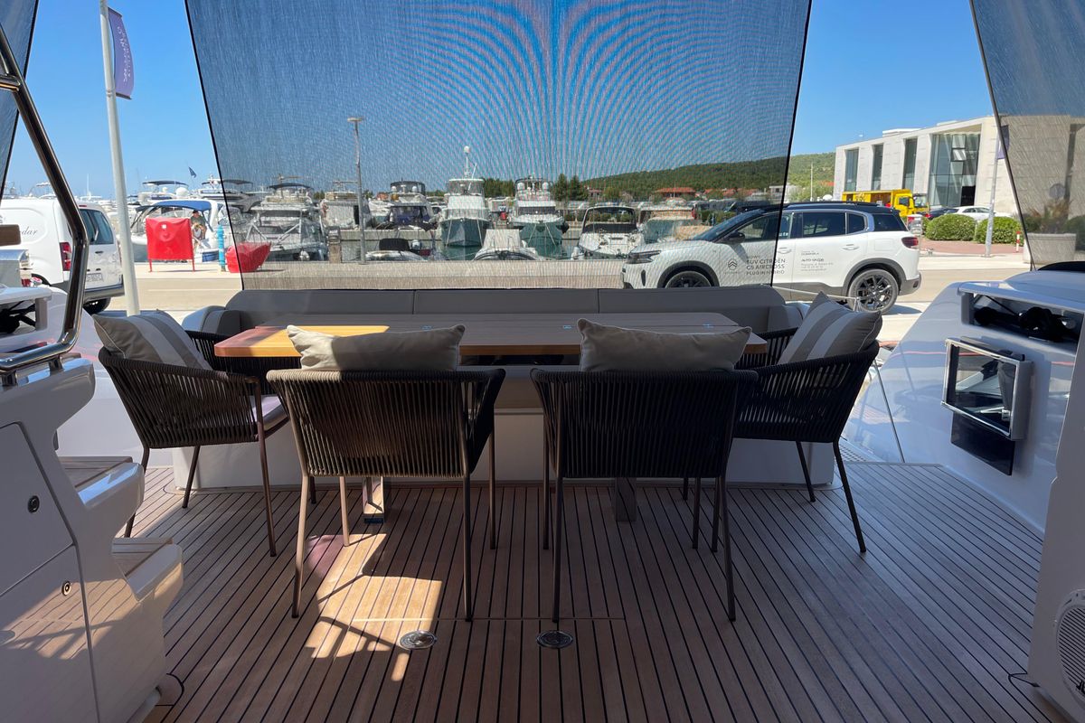 2025 Ferretti Yachts 63 