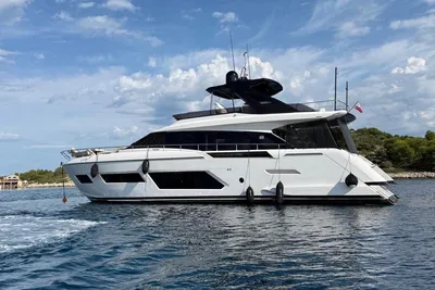 2025 Ferretti Yachts 670
