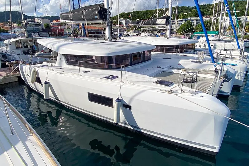  Yacht Photos Pics Lagoon 42