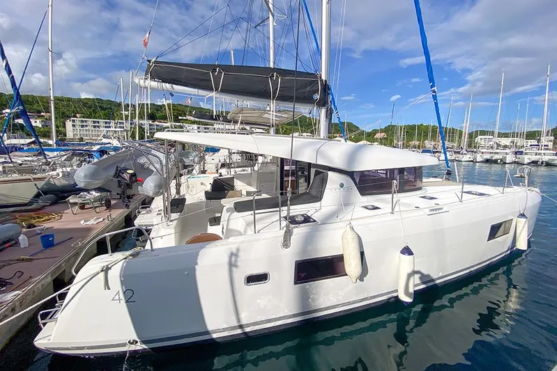  Yacht Photos Pics Lagoon 42