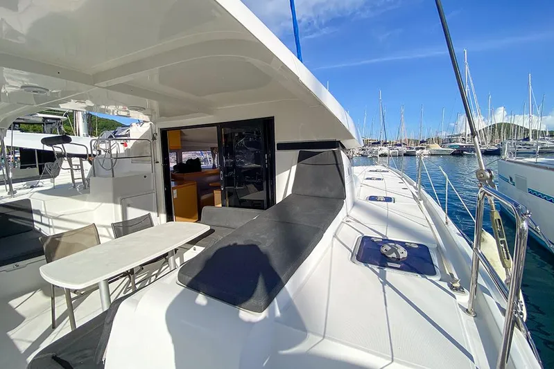  Yacht Photos Pics Lagoon 42