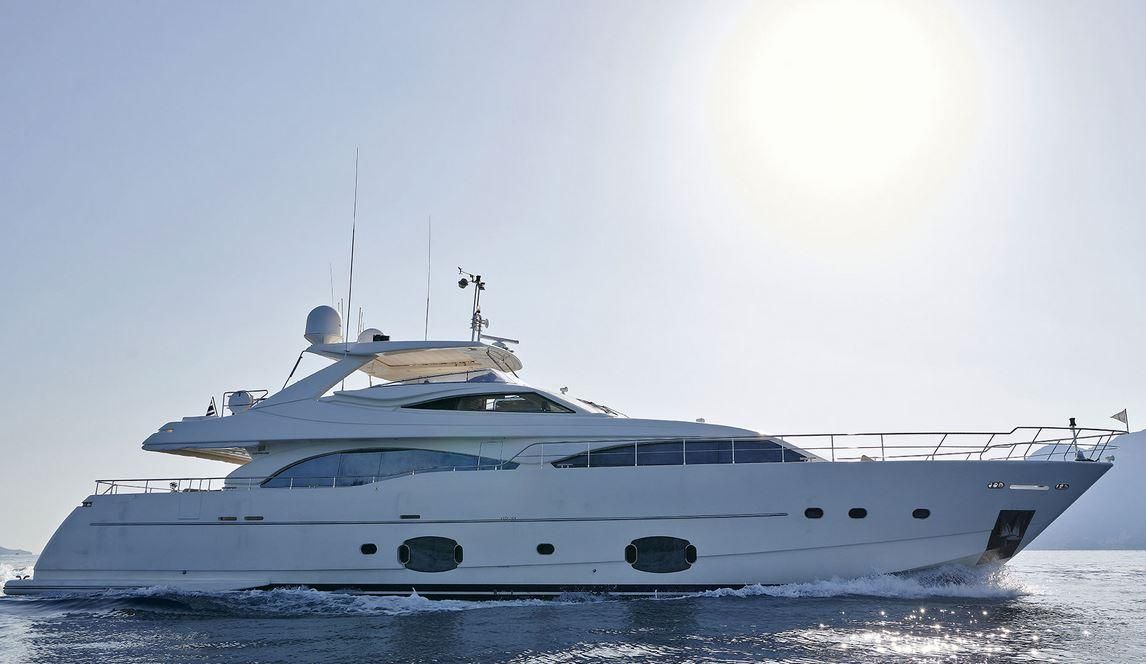 2006 Ferretti Yachts 97 