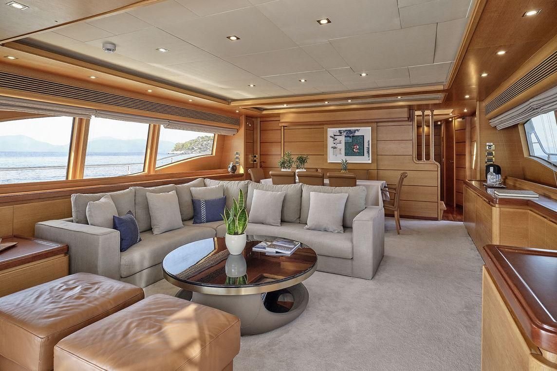 2006 Ferretti Yachts 97 