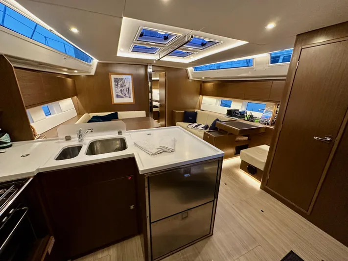 Painkiller Yacht Photos Pics 